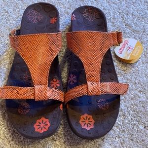 US Women’s size 8 orthaheel sandlas